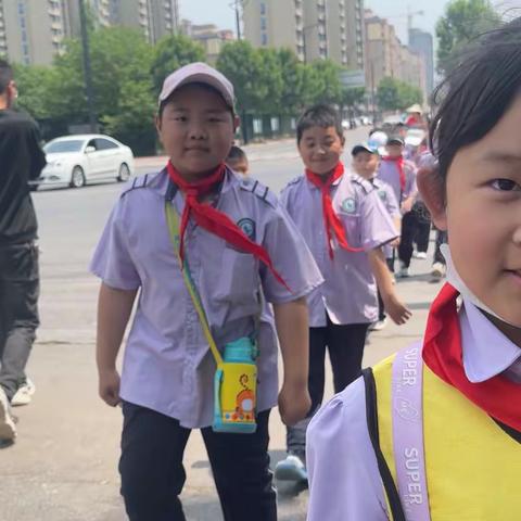 巩义市紫荆实验学校“鲁班造物”非遗木工研学活动（二六班）