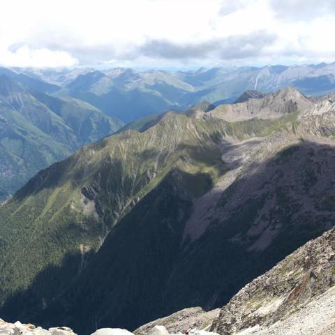 又到大山的故乡，川西！