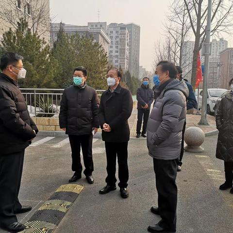 海淀区纪委书记鲍雷深入万寿路街道检查调研疫情防控工作