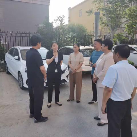 副县长桑蕊到十六网格督导国家卫生县创建工作