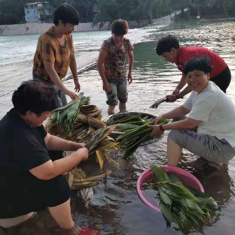 “粽情端午”，德行有爱