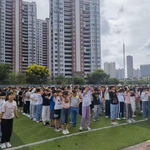 牢记九一八 勿忘国耻 警钟长鸣 强我中华——合肥市蚌埠路第二小学“9.18”防空疏散演练暨国防安全主题教育活动