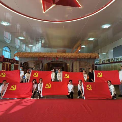 “红色镌刻忆党史，喜迎国庆颂党恩”——东方教育集团六十三中党支部“喜迎二十大，红烛当先锋”党建品牌系列活动