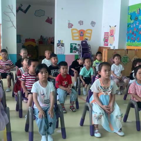 海滨幼儿园小二班教学展示