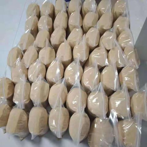 市教育局帮助村民卖粮增收