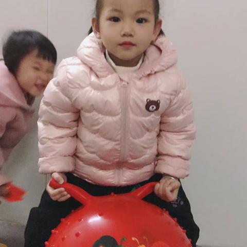 花朵幼儿园小班庞乐瑶小宝贝
