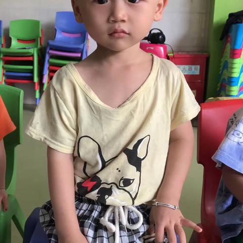 花朵幼儿园小班杨羽辰小宝贝