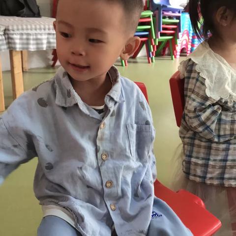 花朵幼儿园小班李崎睿小宝贝