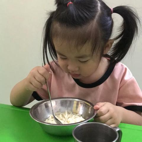 花朵幼儿园小班李艾霖小宝贝