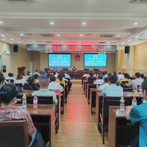 “护苗”行动|“检爱同行，共护花开”检察开放日家长课堂