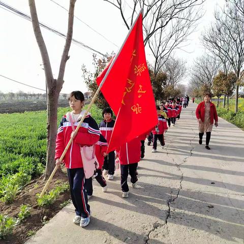 爱在春天，乐在自然—前渠小学春游活动