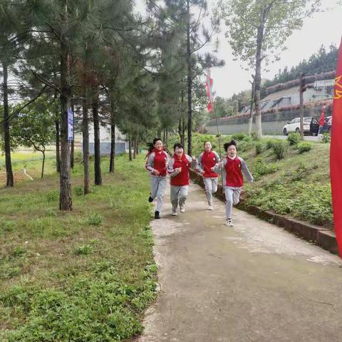 学习百年党史，传承红色基因         ——黄庄小学三色文化教育之红色篇