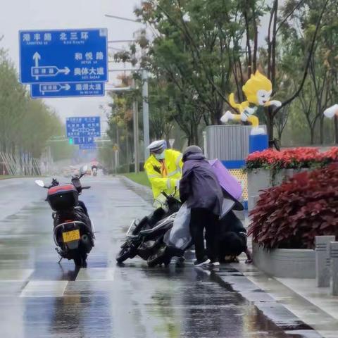 交警莲湖大队执勤四中队9月27日工作日志