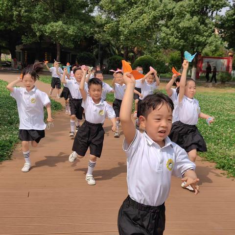 彩娃幼儿园2022秋季学期学位预订进行中……