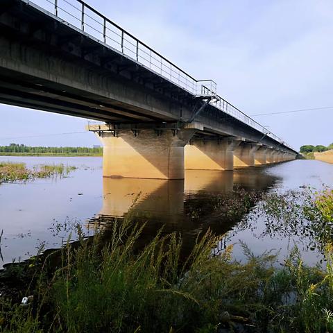 这里在下雨