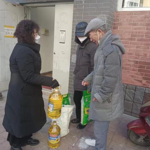 真诚慰问暖人心，殷殷关怀显真情———记双塔山镇开展春节走访慰问活动