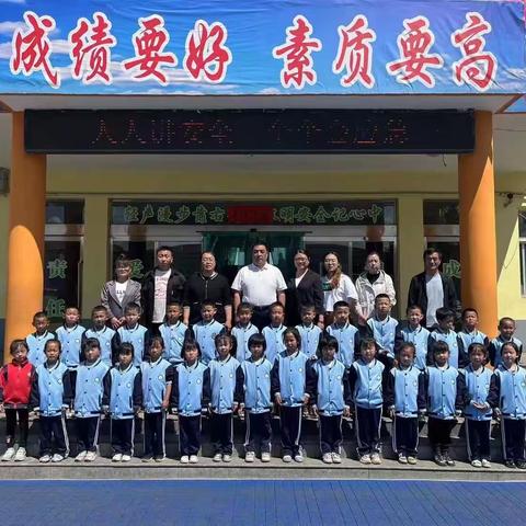 “零距离感受小学生活”——王陶幼儿园大班“参观小学”初体验