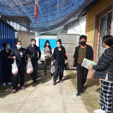 十三道沟林场开展心系职工 情暖中秋慰问管护一线职工活动