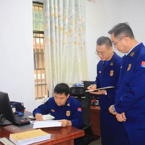支队执法质量考评组深入新干大队开展2022年度消防执法检查考评