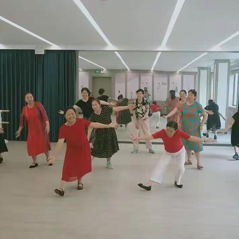 社区文化阵地 让群众乐享“多彩”生活