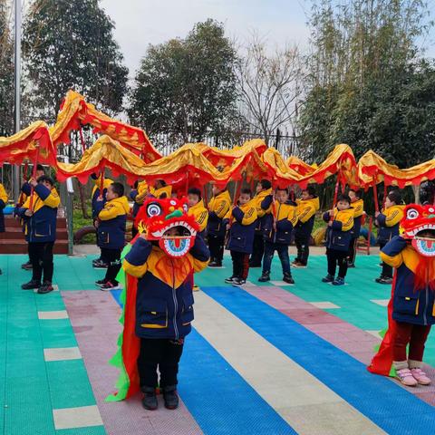 宛城区小博士幼儿园 首届“庆元旦，迎新年”逛庙会，品年味活动