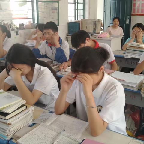 仓房初中开展“双减”活动之“全国爱眼日”主题活动