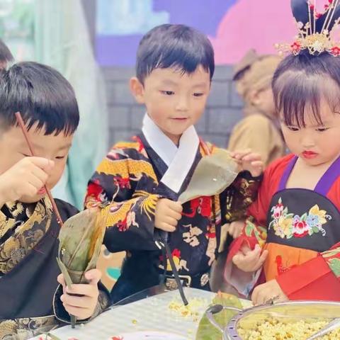 浓浓粽叶香，悠悠端午情——百龙跨世纪幼儿园升国旗仪式🇨🇳