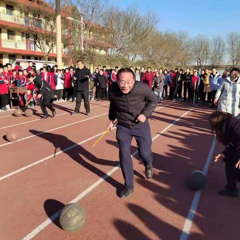 提升效率，给学生“减负”；愉悦身心，为老师“赋能”——集义中学趣味游戏活动留影