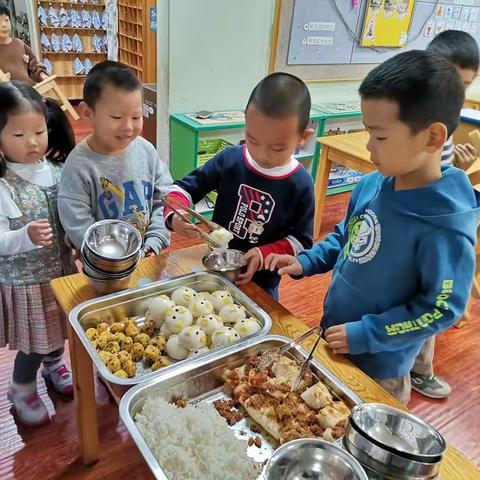 幼儿园的幸福生活----美好“食”光自助餐