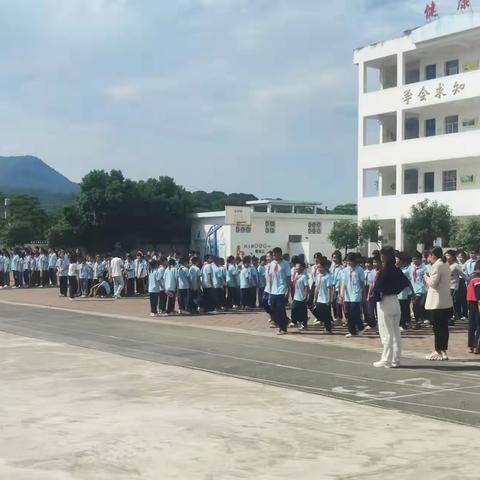 “绳彩飞扬”，伴我成长——大埠中心小学举行学生绳操过关评估及比赛活动