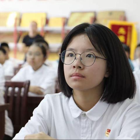 【“金”彩云中】闪闪红星照我心——党团队一体化活动“讲党史 迎国庆”