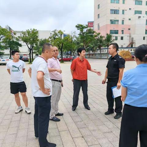 海口市第一中学（初中部）开展校园及周边安全隐患排查活动简报