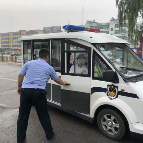粗心考生忘带准考证 定襄交警助力快速取回