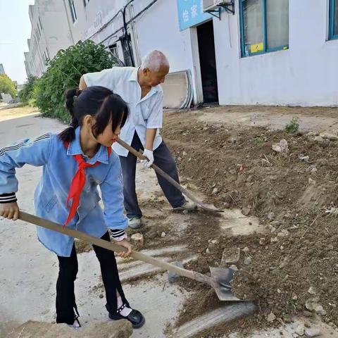 劳动最光荣  奋斗最幸福——曾都区两水学校争“劳动章”实践展示活动