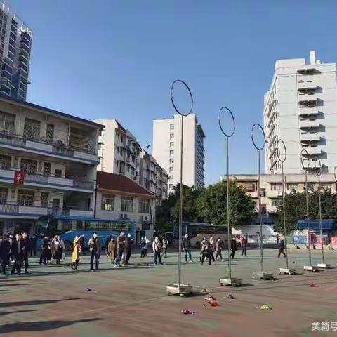 仰望星空守初心，足履实地积跬步––小学第二组