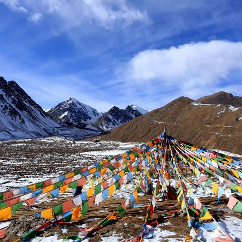 肃南巴尔斯圣山 甘肃张掖旅游新地标