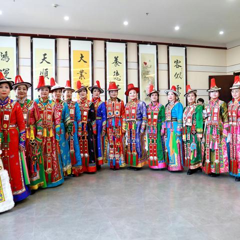 热烈祝贺张掖市民间艺术家协会"追梦新时代、巾帼展芳华"庆祝三八国际妇女节联谊晚会圆满成功