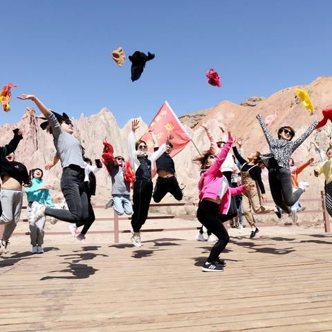 中国黄金珠宝城“激情投入，坦诚共赢”2021团队拓展活动（2队）