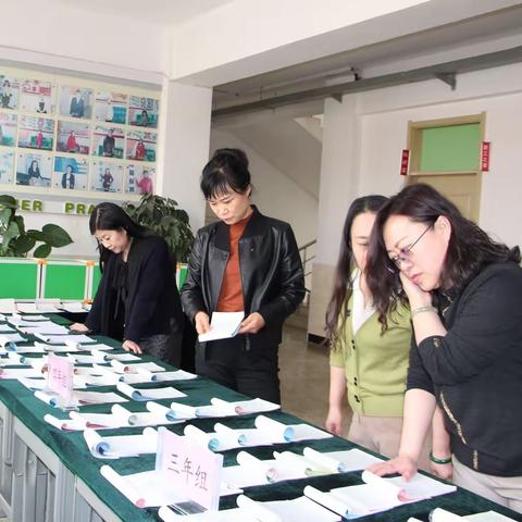 “翰墨飘香满校园 师生书法展风采” ——第五小学师生硬笔书法展