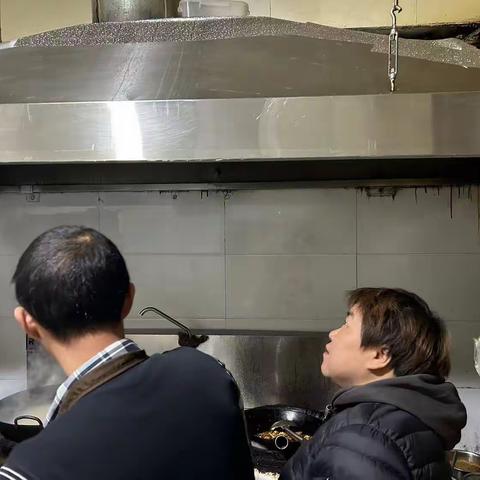 张家村街办综合治理及网格化中心治污减霾夜间巡查工作动态