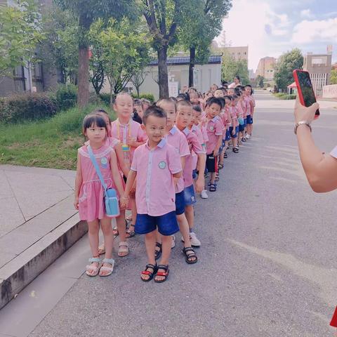 童星幼儿园【走进城南小学、感悟成长快乐】学前班毕业研学之旅--美篇