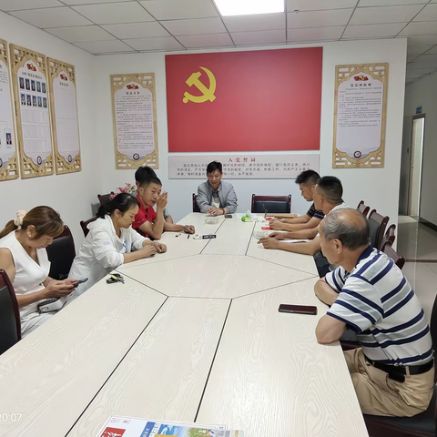 小西社区党群服务中心组织小西城安置区党员学习《中华人民共和国物业管理条例》