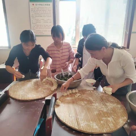 九九重阳节，浓浓敬老情