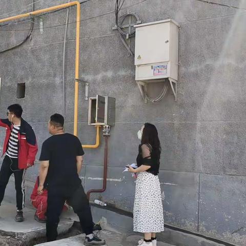 老旧楼院通燃气  多方协调暖民心