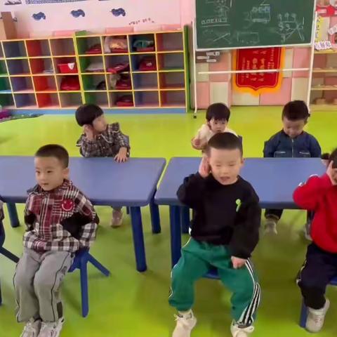 怀仁市第二幼儿园点点二班周精彩瞬间