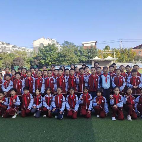 诚朴求是，团结奋进——昌乐县丹河小学四年级（2）班