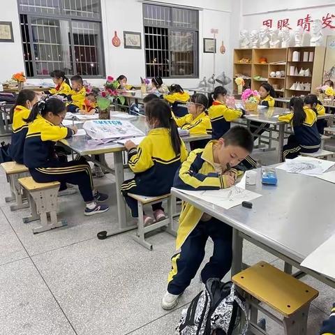 童心绘色彩，兴趣谱欢乐——大田第四实验小学装饰画社团活动