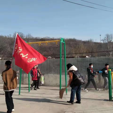 弘扬雷锋精神，成长小小少年————张沟学校学雷锋活动