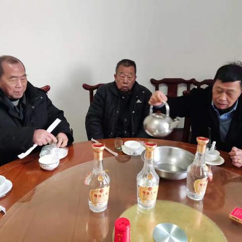题父叔兄弟照