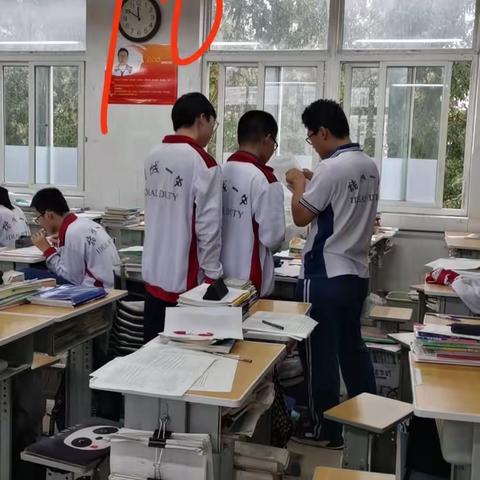 教室内外 学习分秒必争